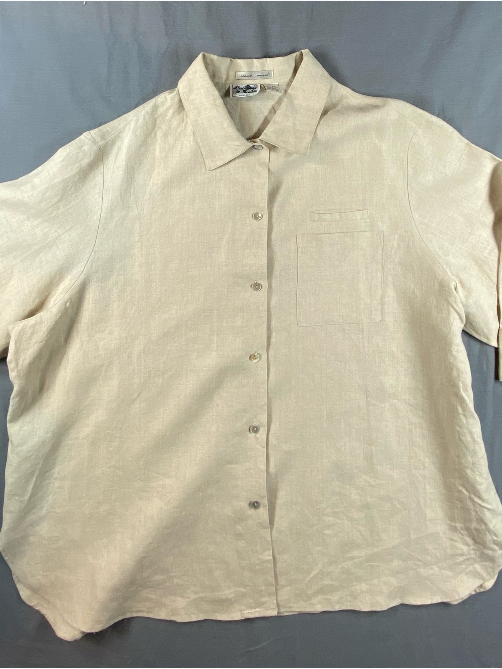 Vintage Edward Woman Cream 100%  Irish Linen Button-Down Shirt  Short Sleeve